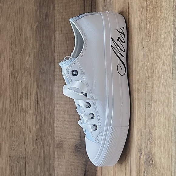 Converse platform Brand new in the box. - Picture 9 of 12